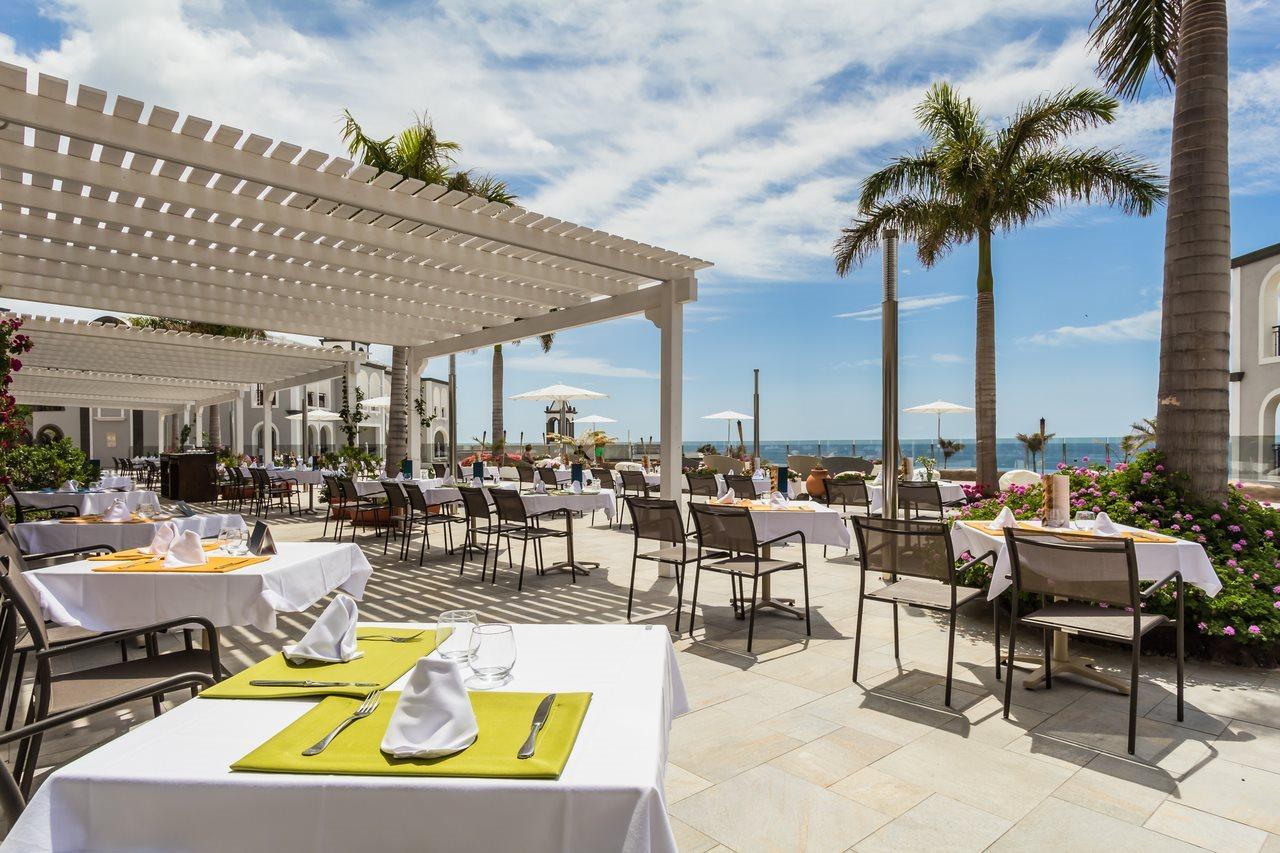 Royal Palm Resort & Spa (Adults Only) Playa De Esquinzo Exterior photo