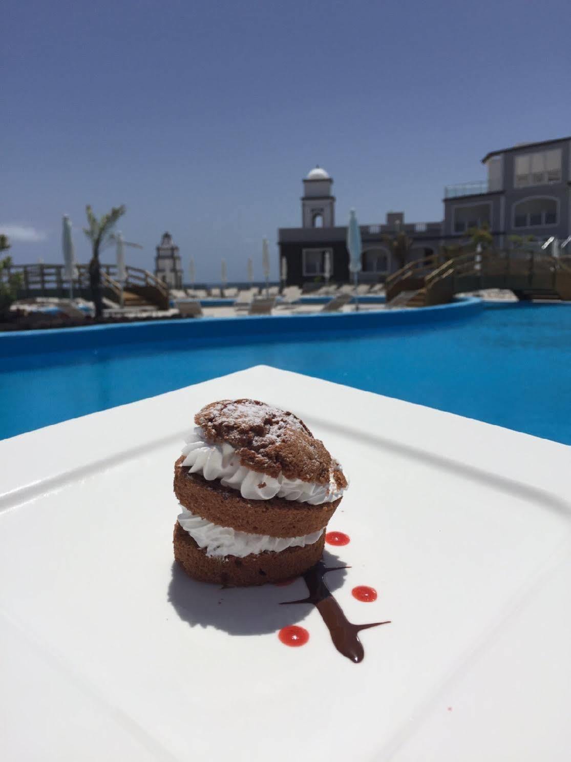 Royal Palm Resort & Spa (Adults Only) Playa De Esquinzo Exterior photo
